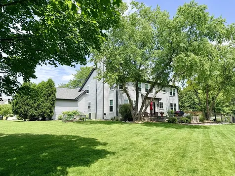14335 Spring Meadow Court Libertyville IL 60048