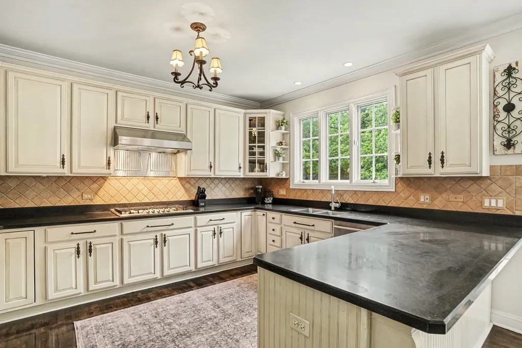 3615 Breitwieser Lane Naperville IL 60564