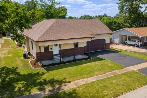 1406 North Glendale Street Marion IL 62959