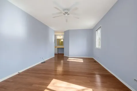 1008 Churchill Drive Naperville IL 60563