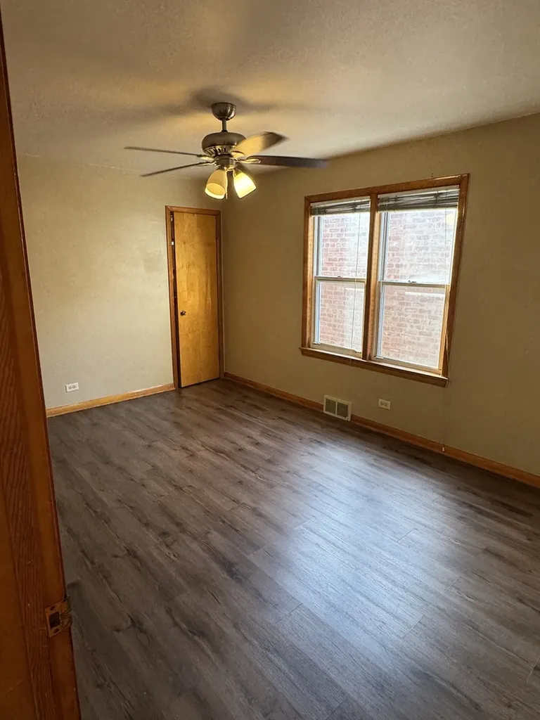 5137 South Lorel Avenue Chicago IL 60638