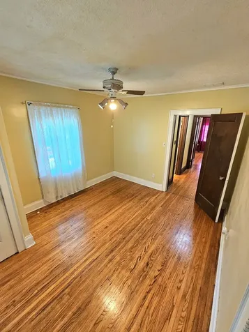 186 North Du Bois Avenue Elgin IL 60123