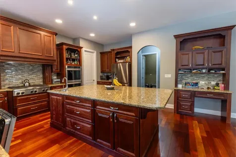 6802 Revere Court Gurnee IL 60031