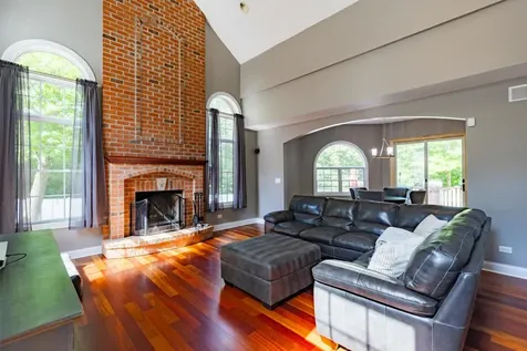 6802 Revere Court Gurnee IL 60031