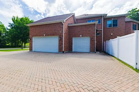 6802 Revere Court Gurnee IL 60031