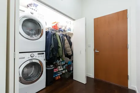 235 West Van Buren Street Chicago IL 60607