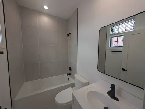 1835 North Bissell Street Chicago IL 60614