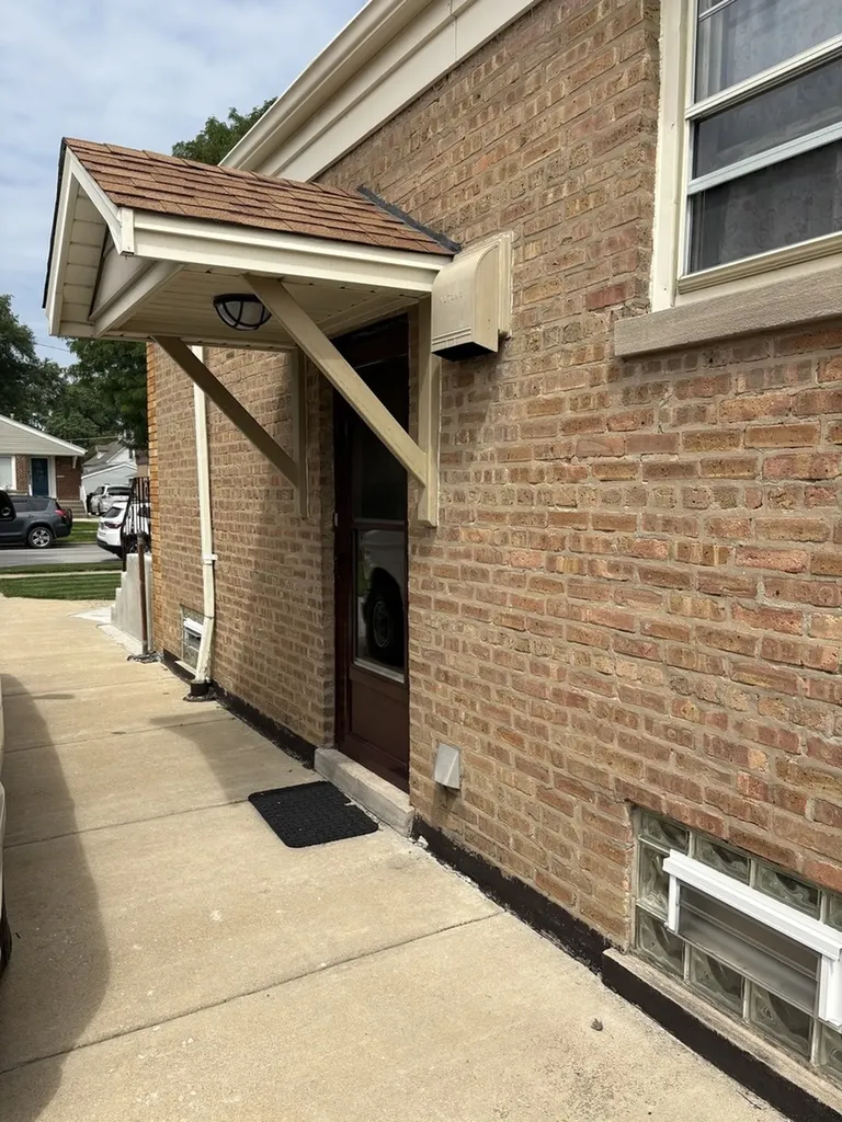 10525 South Millard Avenue Chicago IL 60655