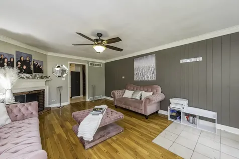 2408 Elim Avenue Zion IL 60099