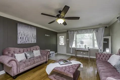2408 Elim Avenue Zion IL 60099