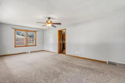 809 South Division Street Mahomet IL 61853