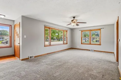 809 South Division Street Mahomet IL 61853