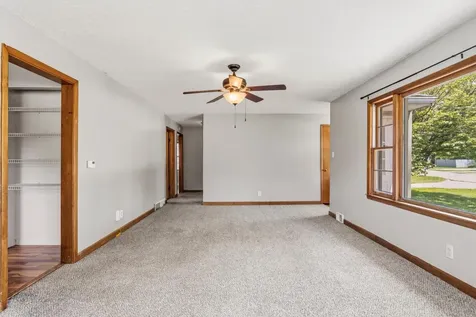 809 South Division Street Mahomet IL 61853