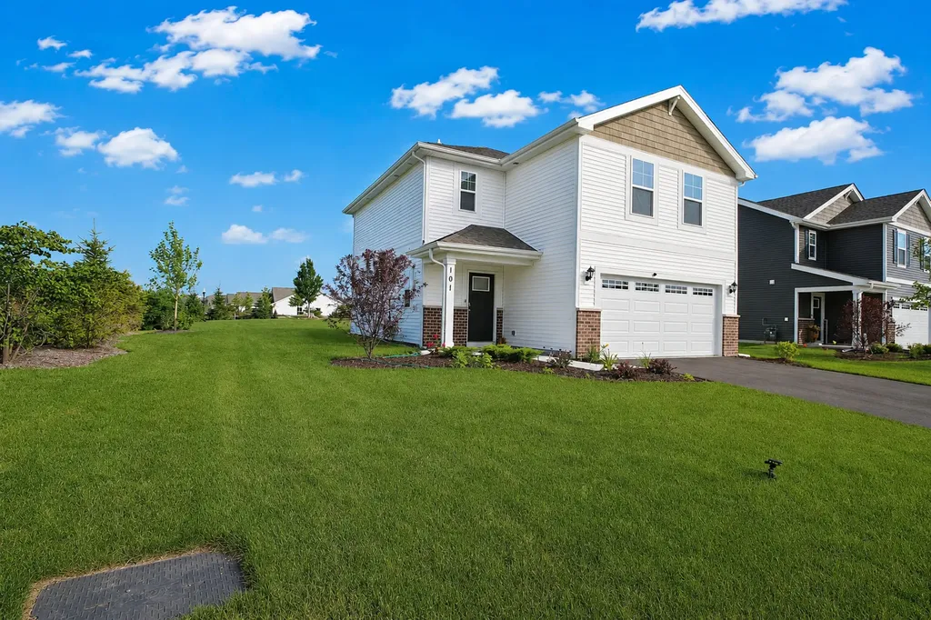 101 Fieldcrest Avenue Hampshire IL 60140