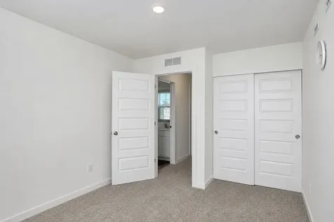 101 Fieldcrest Avenue Hampshire IL 60140