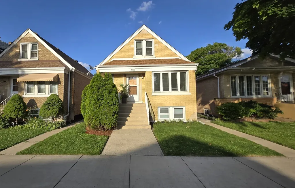 4855 South Tripp Avenue Chicago IL 60632