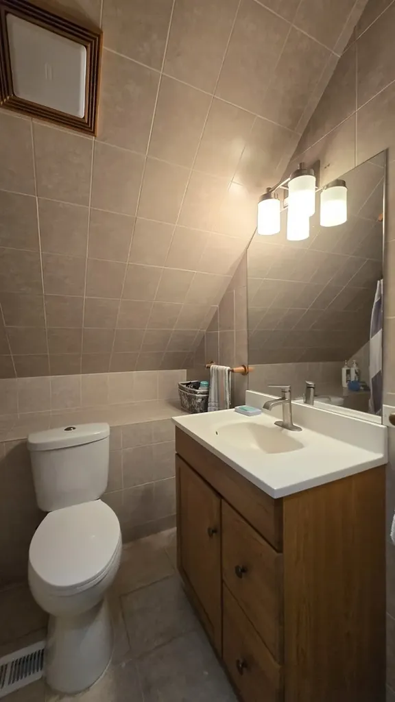 4855 South Tripp Avenue Chicago IL 60632