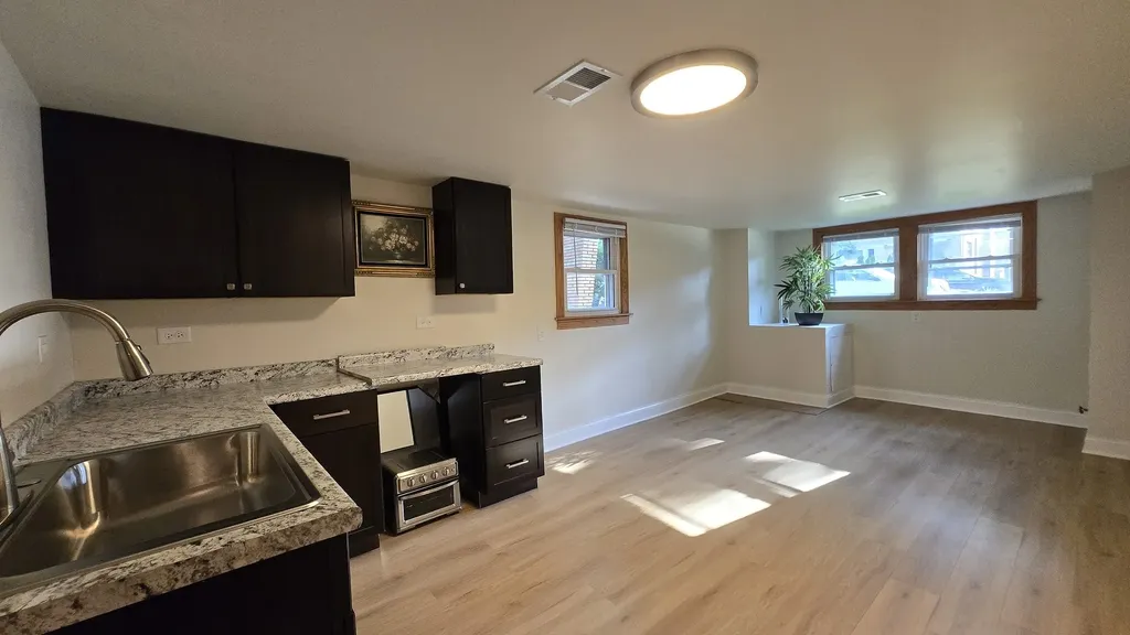 4855 South Tripp Avenue Chicago IL 60632