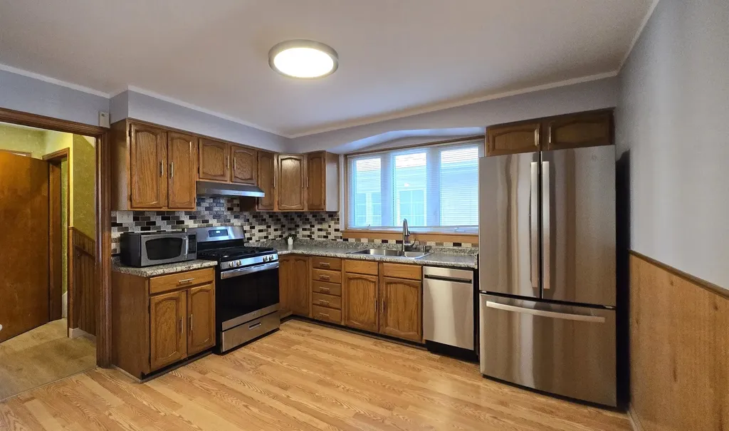4855 South Tripp Avenue Chicago IL 60632