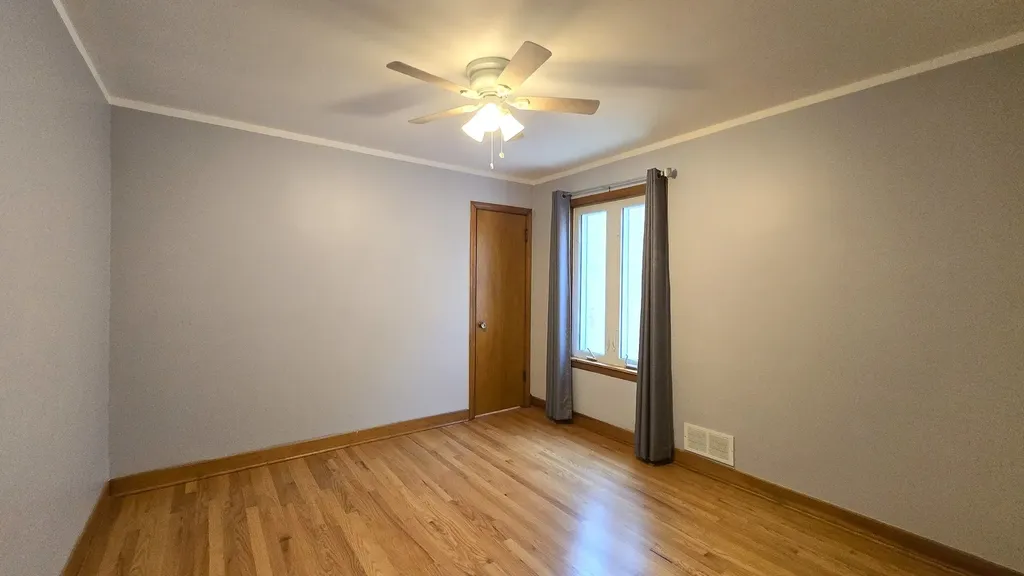 4855 South Tripp Avenue Chicago IL 60632