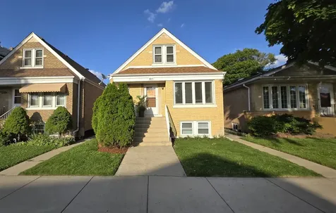 4855 South Tripp Avenue Chicago IL 60632