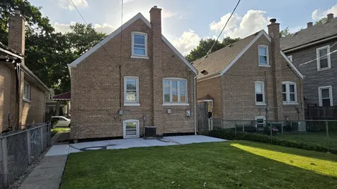 4855 South Tripp Avenue Chicago IL 60632