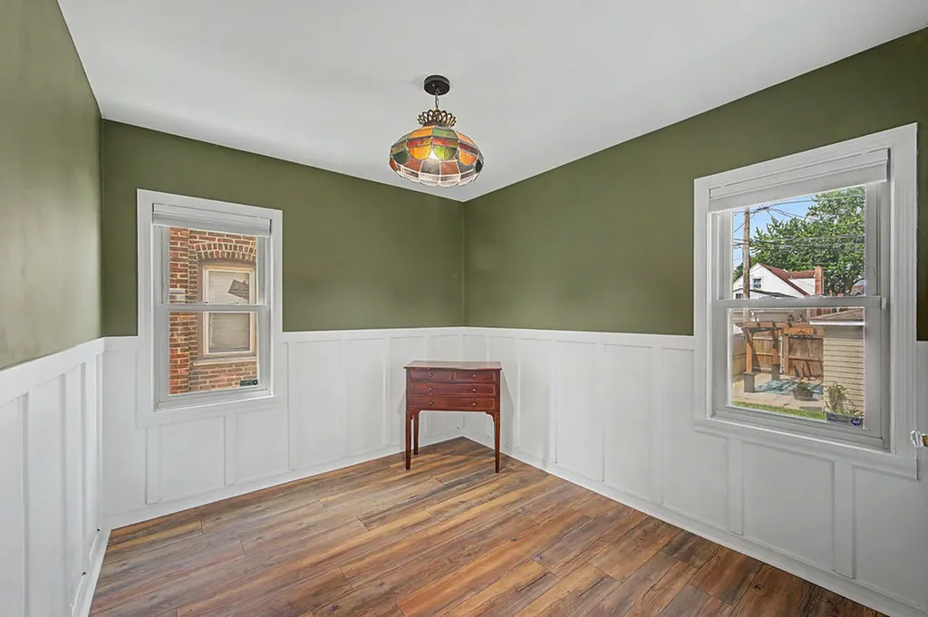 11336 South Avenue G Chicago IL 60617