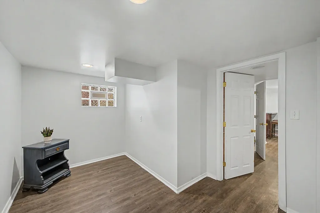 11336 South Avenue G Chicago IL 60617
