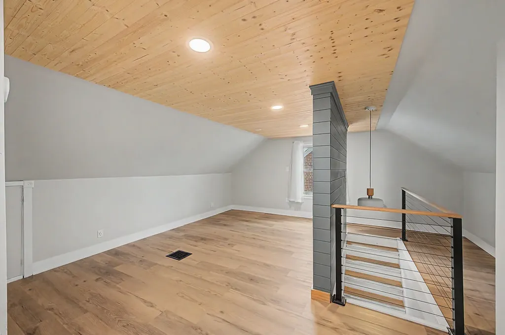 11336 South Avenue G Chicago IL 60617