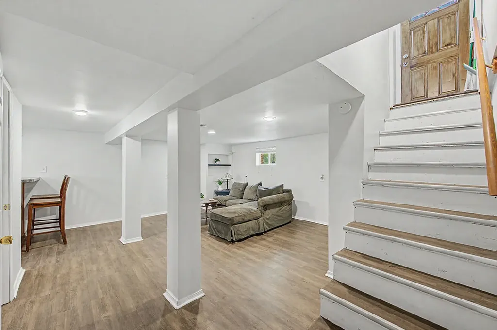 11336 South Avenue G Chicago IL 60617