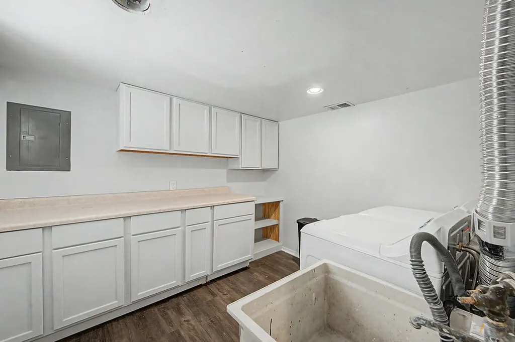 11336 South Avenue G Chicago IL 60617