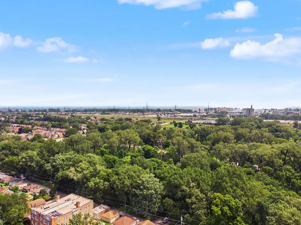 11336 South Avenue G Chicago IL 60617