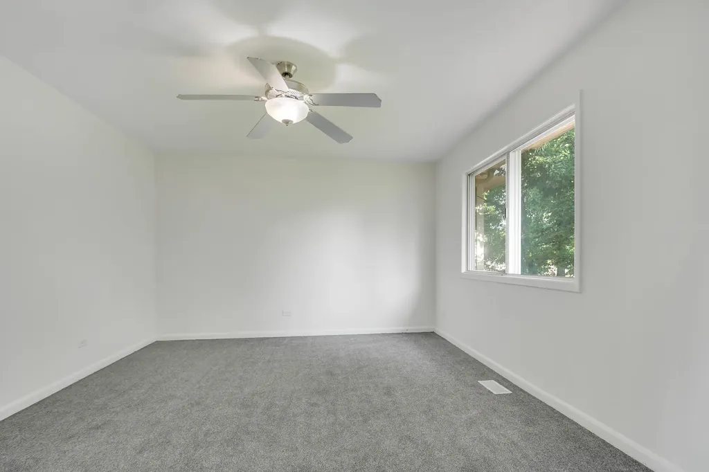18 Woodsorrel Place Woodridge IL 60517