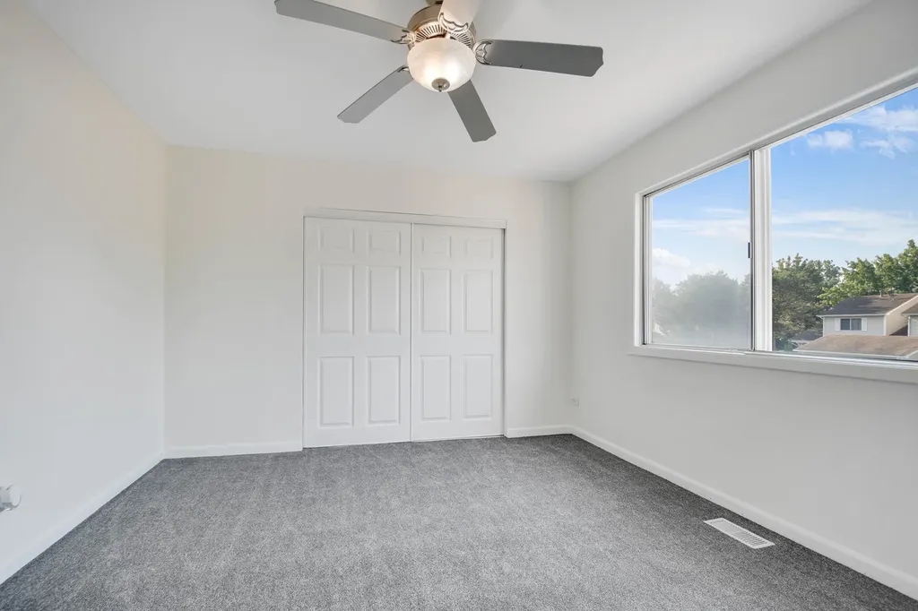 18 Woodsorrel Place Woodridge IL 60517