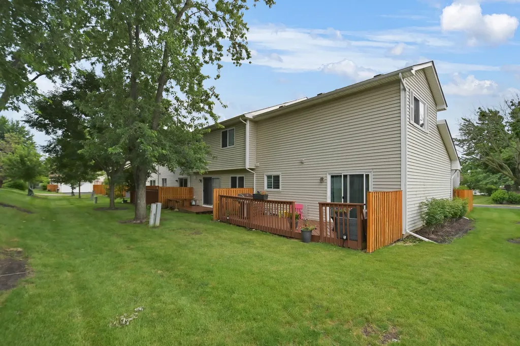 18 Woodsorrel Place Woodridge IL 60517