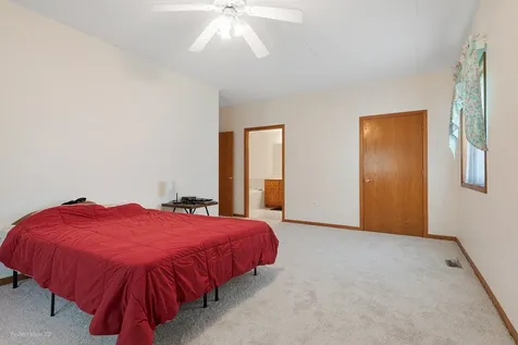 18431 Pine Cone Drive Tinley Park IL 60477