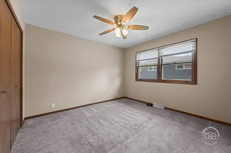 1201 Johnston Drive Aurora IL 60506