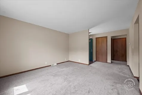 1201 Johnston Drive Aurora IL 60506