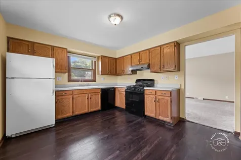 1201 Johnston Drive Aurora IL 60506