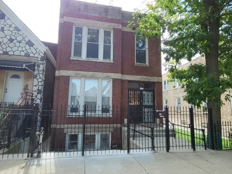 827 West 33rd Place Chicago IL 60608