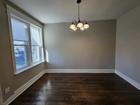 827 West 33rd Place Chicago IL 60608