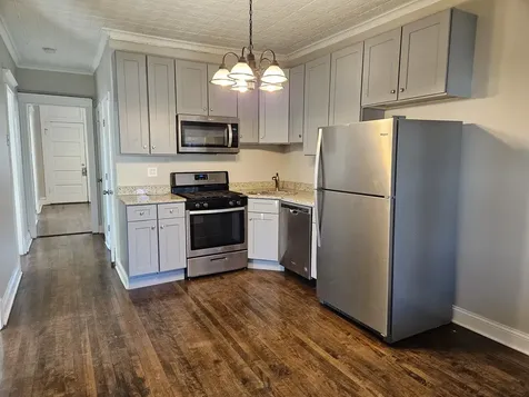 827 West 33rd Place Chicago IL 60608