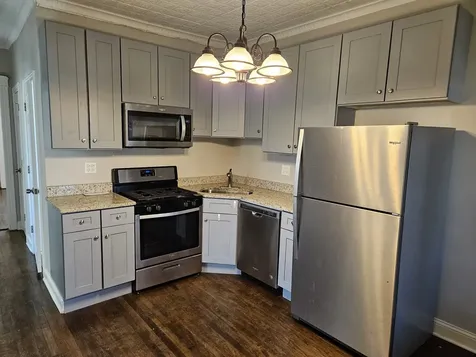 827 West 33rd Place Chicago IL 60608