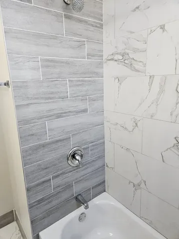827 West 33rd Place Chicago IL 60608