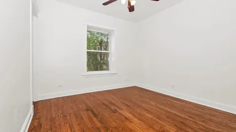 3652 West Belle Plaine Avenue Chicago IL 60618