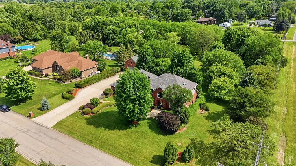 14353 Summerfield Drive New Lenox IL 60451