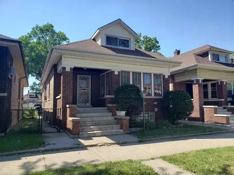 8414 South Aberdeen Street Chicago IL 60620