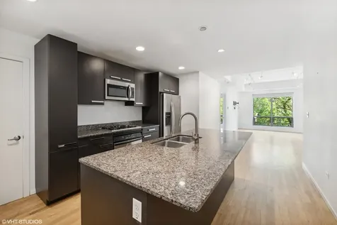 1422 North La Salle Drive Chicago IL 60610