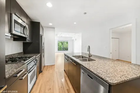 1422 North La Salle Drive Chicago IL 60610