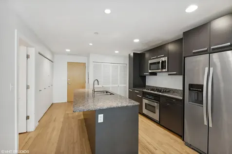1422 North La Salle Drive Chicago IL 60610